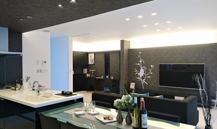 旭川のインテリアコーディネートはインテリアコーディネーター旭川の株式会社 彩暮にお任せください。店舗は旭川市4・5仲通りの道北振興さんの隣に、設計事務所とカーテンショールームを併設しています。カーテン工事、リフォーム、新築、イノベーション、工務店さんから一般のお客さま承ります。インテリアコーディネーター彩暮はカーテンプランから家具、リフォーム新築に対応いたします。住まいのお悩みはお気軽にご相談ください。