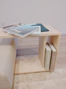 旭川のインテリアコーディネートはインテリアコーディネーター旭川の株式会社 彩暮にお任せください。店舗は旭川市4・5仲通りの道北振興さんの隣に、設計事務所とカーテンショールームを併設しています。カーテン工事、リフォーム、新築、イノベーション、工務店さんから一般のお客さま承ります。インテリアコーディネーター彩暮はカーテンプランから家具、リフォーム新築に対応いたします。住まいのお悩みはお気軽にご相談ください。