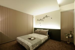 旭川のインテリアコーディネートはインテリアコーディネーター旭川の株式会社 彩暮にお任せください。店舗は旭川市4・5仲通りの道北振興さんの隣に、設計事務所とカーテンショールームを併設しています。カーテン工事、リフォーム、新築、イノベーション、工務店さんから一般のお客さま承ります。インテリアコーディネーター彩暮はカーテンプランから家具、リフォーム新築に対応いたします。住まいのお悩みはお気軽にご相談ください。