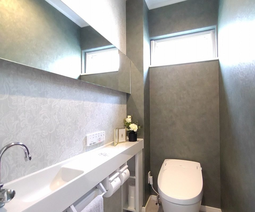 旭川のインテリアコーディネートはインテリアコーディネーター旭川の株式会社 彩暮にお任せください。店舗は旭川市4・5仲通りの道北振興さんの隣に、設計事務所とカーテンショールームを併設しています。カーテン工事、リフォーム、新築、イノベーション、工務店さんから一般のお客さま承ります。インテリアコーディネーター彩暮はカーテンプランから家具、リフォーム新築に対応いたします。住まいのお悩みはお気軽にご相談ください。