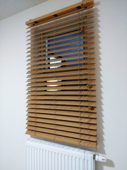 旭川のインテリアコーディネートはインテリアコーディネーター旭川の株式会社 彩暮にお任せください。店舗は旭川市4・5仲通りの道北振興さんの隣に、設計事務所とカーテンショールームを併設しています。カーテン工事、リフォーム、新築、イノベーション、工務店さんから一般のお客さま承ります。インテリアコーディネーター彩暮はカーテンプランから家具、リフォーム新築に対応いたします。住まいのお悩みはお気軽にご相談ください。