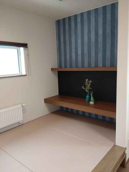 旭川のインテリアコーディネートはインテリアコーディネーター旭川の株式会社 彩暮にお任せください。店舗は旭川市4・5仲通りの道北振興さんの隣に、設計事務所とカーテンショールームを併設しています。カーテン工事、リフォーム、新築、イノベーション、工務店さんから一般のお客さま承ります。インテリアコーディネーター彩暮はカーテンプランから家具、リフォーム新築に対応いたします。住まいのお悩みはお気軽にご相談ください。