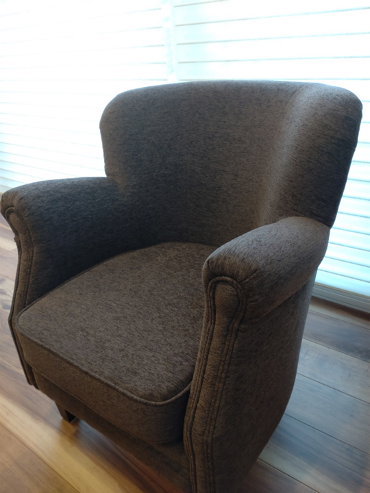 旭川のインテリアコーディネートはインテリアコーディネーター旭川の株式会社 彩暮にお任せください。店舗は旭川市4・5仲通りの道北振興さんの隣に、設計事務所とカーテンショールームを併設しています。カーテン工事、リフォーム、新築、イノベーション、工務店さんから一般のお客さま承ります。インテリアコーディネーター彩暮はカーテンプランから家具、リフォーム新築に対応いたします。住まいのお悩みはお気軽にご相談ください。